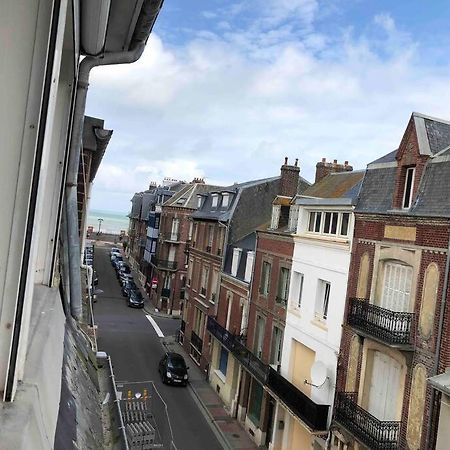 Grand Studio Avec Petite Vue Mer Мер-ле-Бен Экстерьер фото