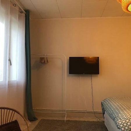 Grand Studio Avec Petite Vue Mer Мер-ле-Бен Экстерьер фото