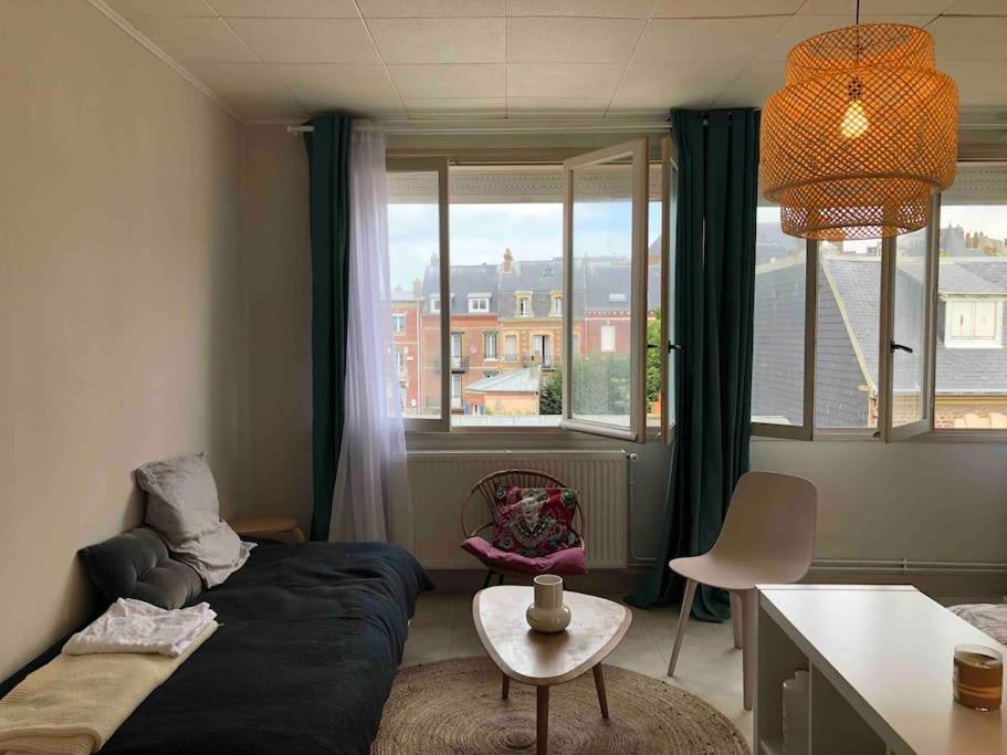 Grand Studio Avec Petite Vue Mer Мер-ле-Бен Экстерьер фото